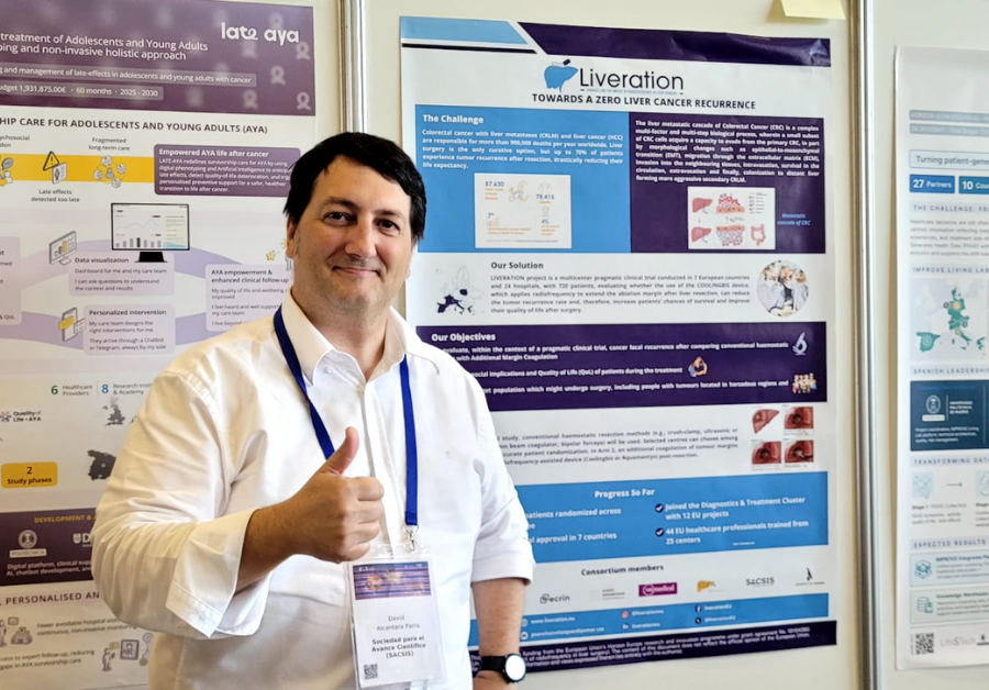 David Alcántara presentando el póster del proyecto LIVERATION en la 13ª Conferencia del Programa Marco de I+I de la UE